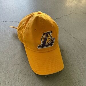New Era / Los Angeles (LA) Lakers Logo Cap / gold